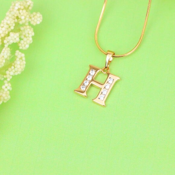 "Rose Gold Letter H Pendant with Crystals – 18K Gold Plated Charm, XPPT1357 - Picture 11 of 13